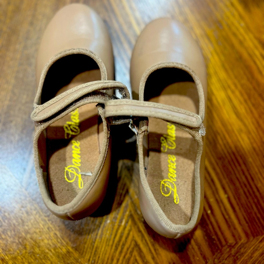 Girls Beige Tap shoes